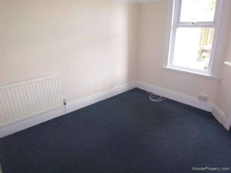 2 bedroom property to rent in Westcliff On Sea - Photo 5