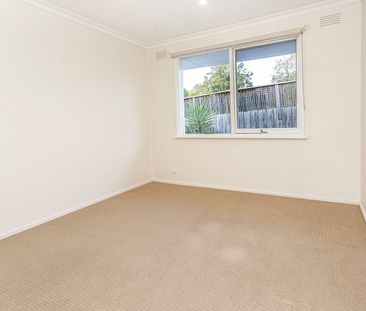 Charming Two-Bedroom Unit in the Heart of Blackburn - Photo 2