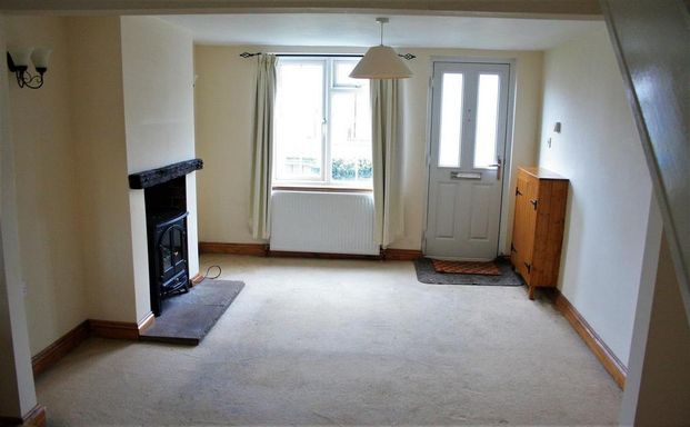 2 bedroom cottage to rent - Photo 1