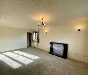 3 bedroom semi-detached house to rent - Photo 2