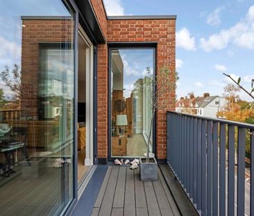 2 Bedroom Apartment To Let - Photo 2