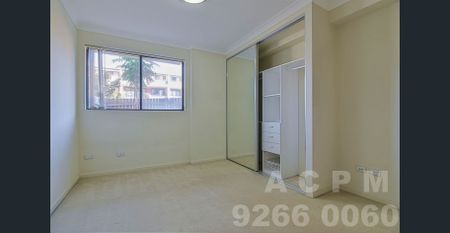 HUGE FAMILY HOME WITH THREE BEDROOMS PLUS STUDY - Photo 4