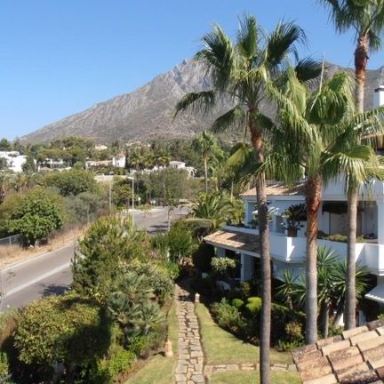 Middle Floor Apartment in Sierra Blanca - Photo 1