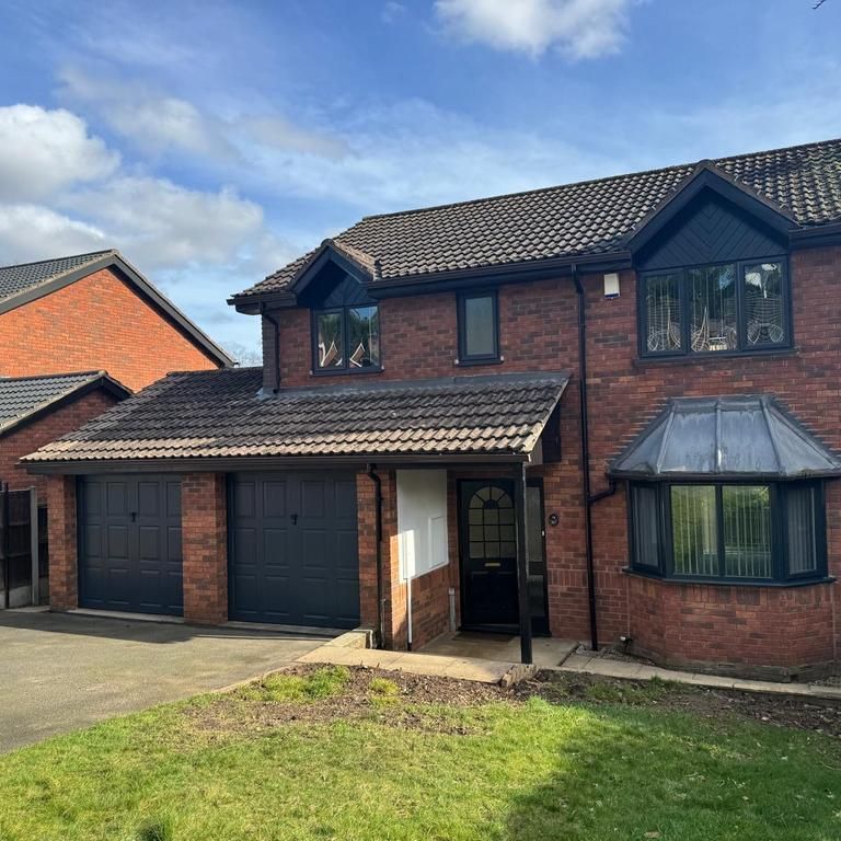 4 bedroom detached house to rent - Photo 1