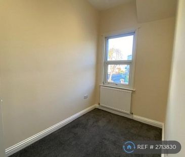 3 bedroom end of terrace house to rent - Photo 5