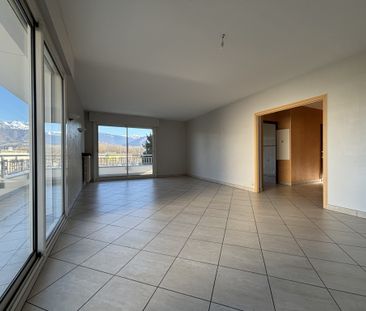 Location Appartement 3 pièces 89m² MEYLAN 38240 - Photo 2