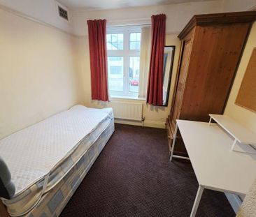 1 bedroom property to rent - Photo 3