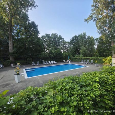 TOUT INCLUS! Condo de Luxe 3 et 1/2 830p.ca, MEUBLÉ à louer, 1699$ - Photo 4