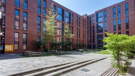 Gold Ensuite - Photo 3