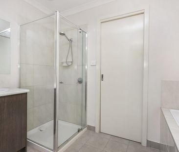 34 Mercer Street, Harkness, Vic 3337 - Photo 6