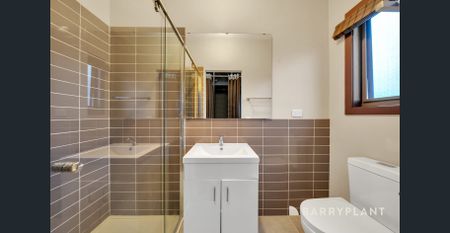 Spacious Double-Storey Family Home in Prime Alamanda Location! - Photo 3