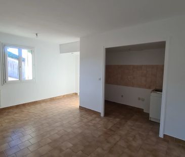 Location Appartement 2 pièces 35 m2 à Lodève - Photo 2