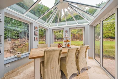 4 bedroom detached house to rent - Photo 3