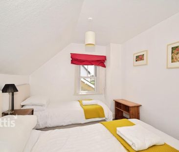 4 bedroom detached house to rent - Photo 3