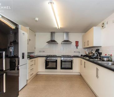 1 bedroom in a house share to rent - Photo 5