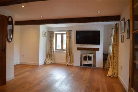 3 bedroom detached house to rent - Photo 2