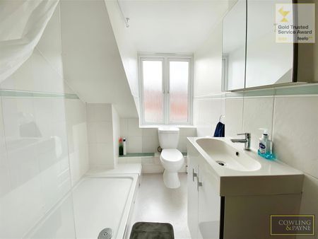 Flat 4 The Phoenix, 41 New Street, Chelm... - Photo 4