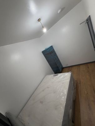 Room in a Shared House, James Turner Street, B18 - Photo 1