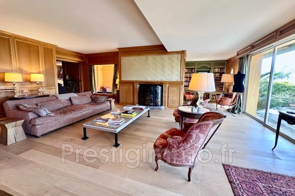 Location Grasse Mouans-Sartoux Propriété provençale de charm - Photo 1