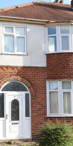 3 bedroom semi-detached house to rent - Photo 3
