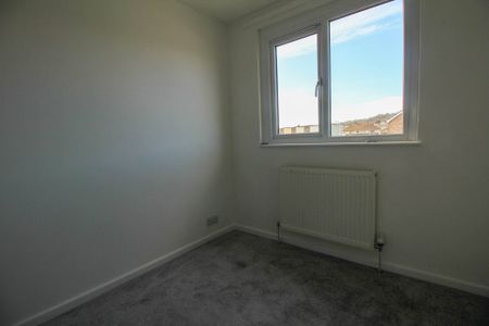 Weston-Super-Mare - Photo 2