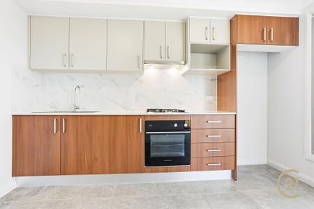 Apply Now - Century 21 &vert; the Paramount Group &lpar;Detached Granny Flat&rpar; - Photo 4