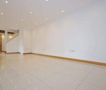 2 bedroom barn conversion to rent - Photo 1