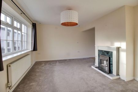 3 bedroom semi-detached house to rent - Photo 3