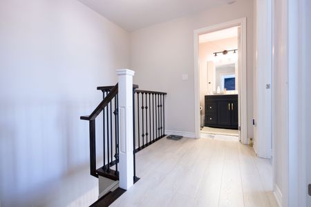 For Lease - 2728 William Jackson Drive Unit# 7, Pickering, Ontario - Photo 3