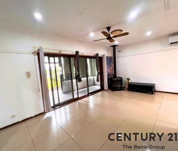 Spacious 4 Bedroom Family Home in Convenient Location - Photo 2