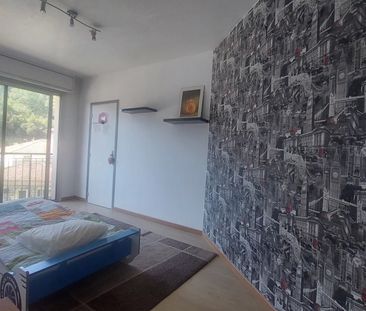 Location Appartement 3 pièces 71m² NICE 06100 - Photo 4