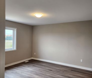 For Lease - 46 Forestwalk Street, Kitchener, Ontario - Photo 4