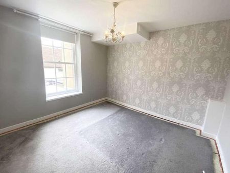 High Street, Brentwood, CM14 - Photo 2