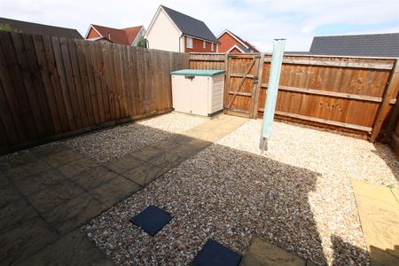 3 bed Terraced House for let - Photo 2