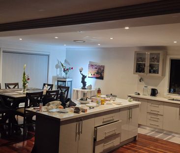 Prestons - Photo 6