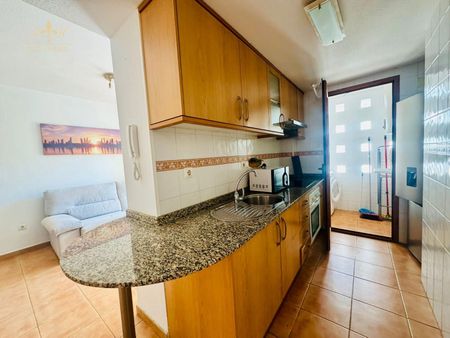 APARTAMENTO ACOGEDOR DE UN DORMITORIO EN EL CENTRO DE LA CIUDAD, URBANIZACION CON PISCINA - Photo 2