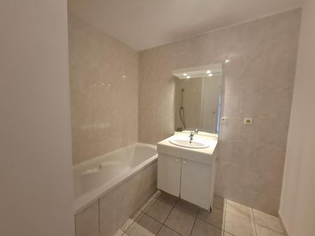 Appartement T2 à louer - 50 m² - Photo 3