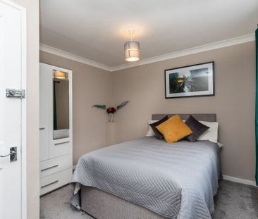 Town centre 0 bedroom house to rent - Photo 2