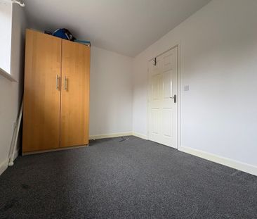 PeelDrive, Wilnecote, TAMWORTH - Photo 4