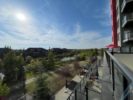 GREAT 2 BED 2 BATH, 2ND-FLOOR APARTMENT W/UNDERGROUND PARKING STALL IN THE COMMUNITY OF AMBLESIDE - Photo 2