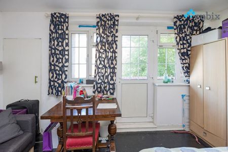 3 bedroom flat to rent - Photo 5