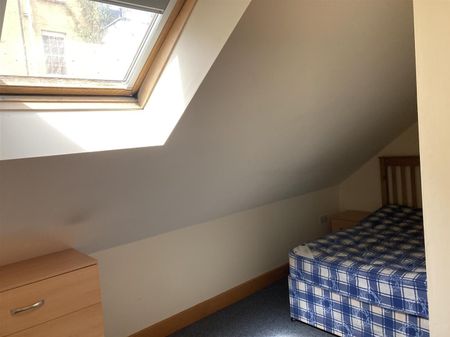 Johnny Ball Lane, Bristol - Photo 4