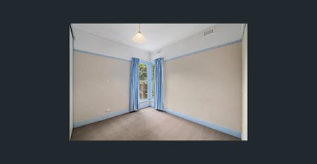 Charming 3 Bedroom Home on a Corner Block - Photo 5