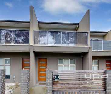 Charming Duplex in Convenient Fawkner Location - Photo 2