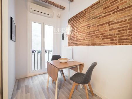 Encantador apartamento amueblado de 1 dormitorio en El Raval, Barcelona - Photo 4