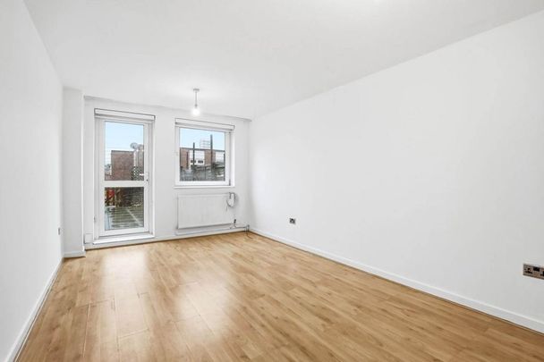 2 bedroom maisonette to rent - Photo 1