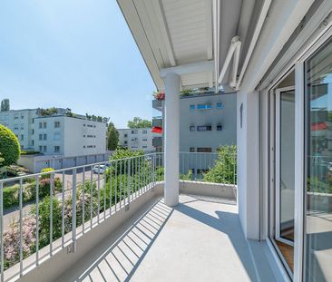 Helle und moderne Wohnung - Photo 2