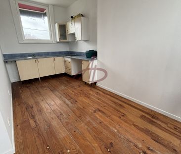Location Appartement 2 pièces 32m² LA CHAPELLE D ARMENTIERES 59930 - Photo 1