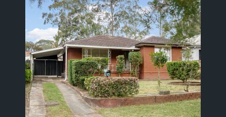 3 Bedroom Brick Home - Photo 3