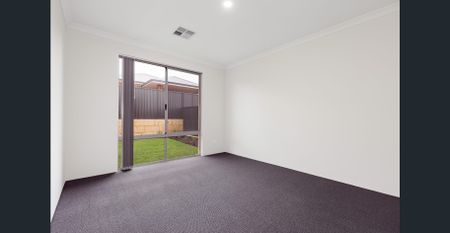 Modern Family Home - Photo 4